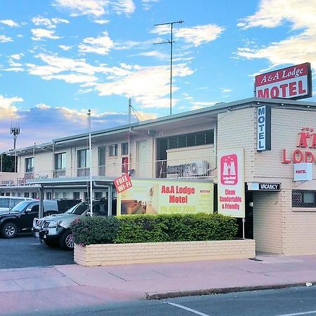 A&A Lodge Motel Emerald Exterior foto
