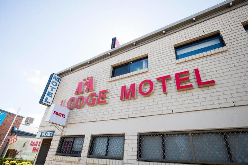 A&A Lodge Motel Emerald Exterior foto